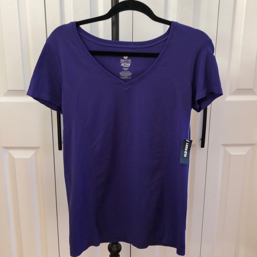 NWT💜Active Old Navy Flitted Purple Workout Top